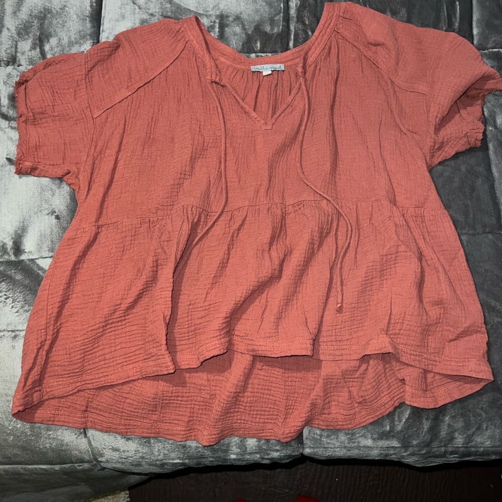 Size large top